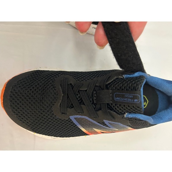 New Balance Fresh Foam Arishi v4 Black Running Shoes Sneakers Kids 10.5 - Picture 11 of 15